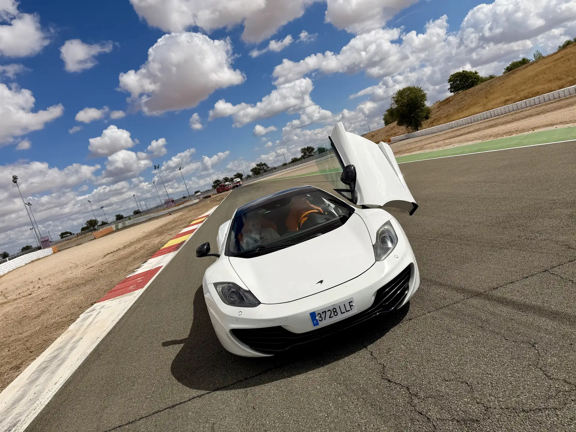 맥라렌 MP4-12C 12 C 2012 화이트 사진 2