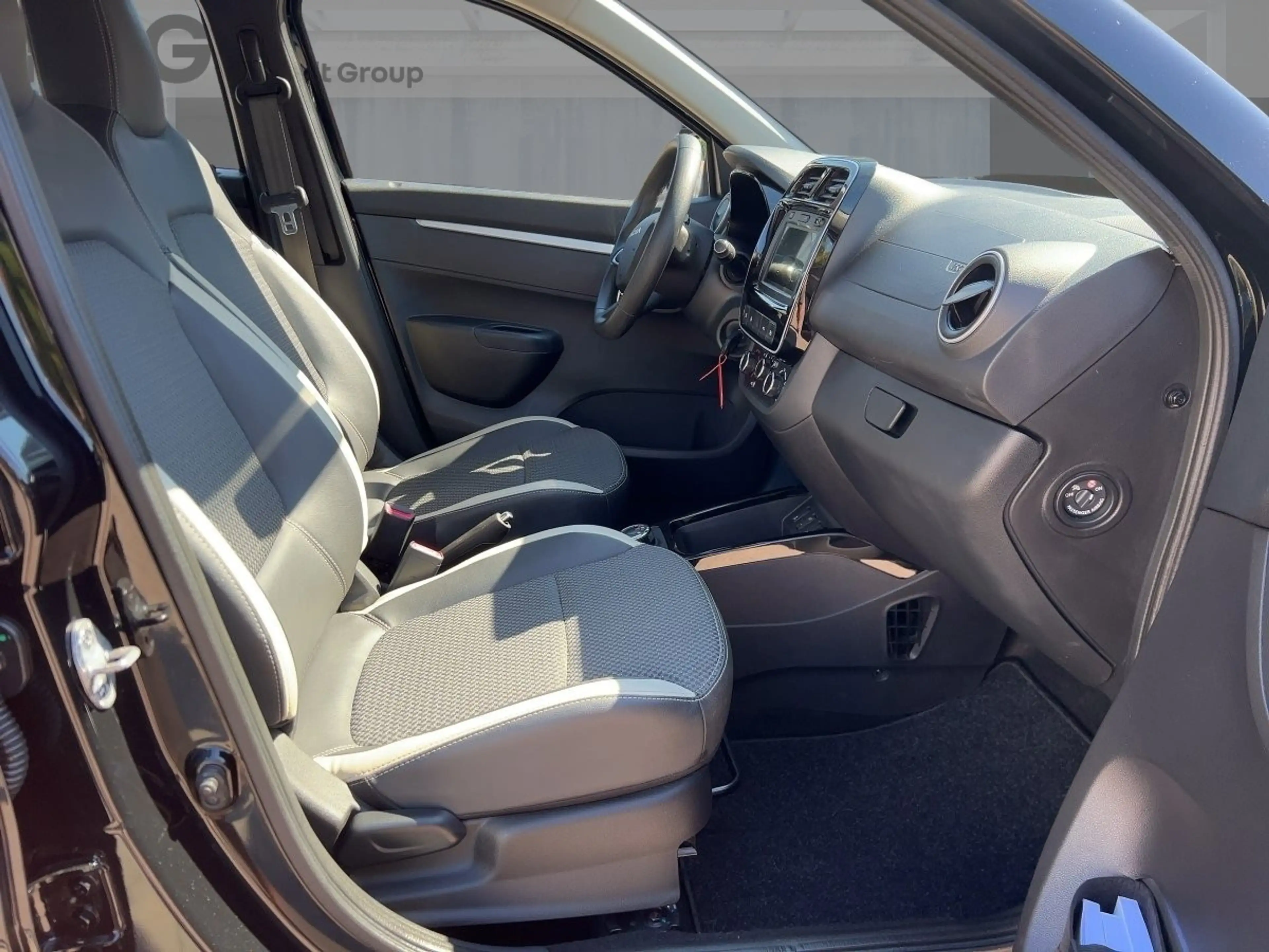 Dacia Spring Essential KLIMA LED-Tagfahrlicht BT ABS ESP ZV — photo 8