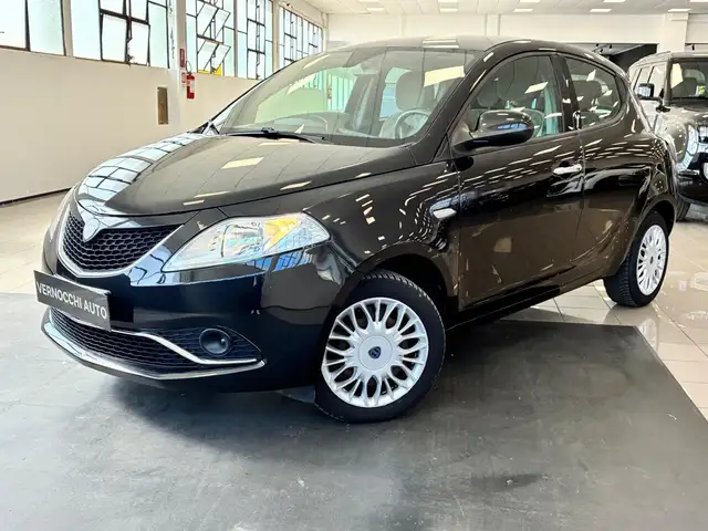 Lancia Ypsilon 1.2 Gold 69cv my16