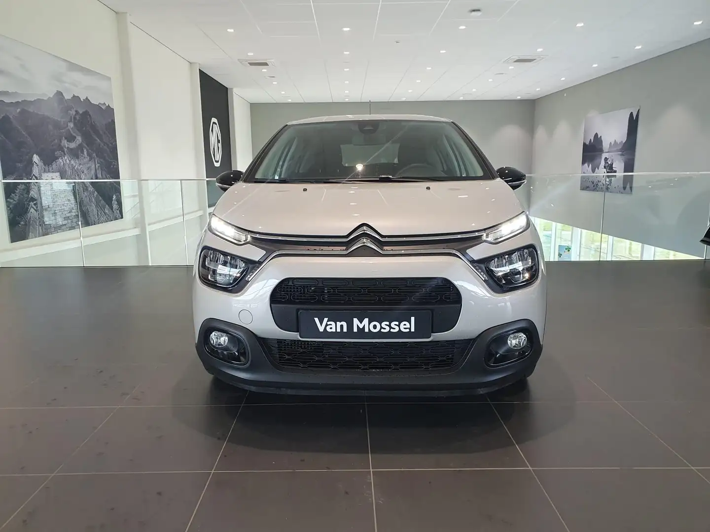 Citroen C3 1.2 PureTech Max | AUTOMAAT | Lichtmetalen velgen Beige - 2