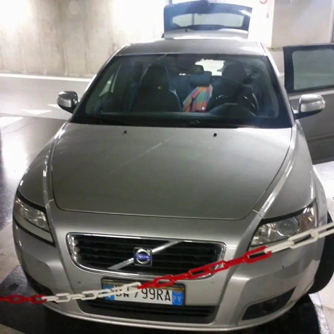 Volvo V50 V50 1.8 flexifuel Kinetic Argento - 2