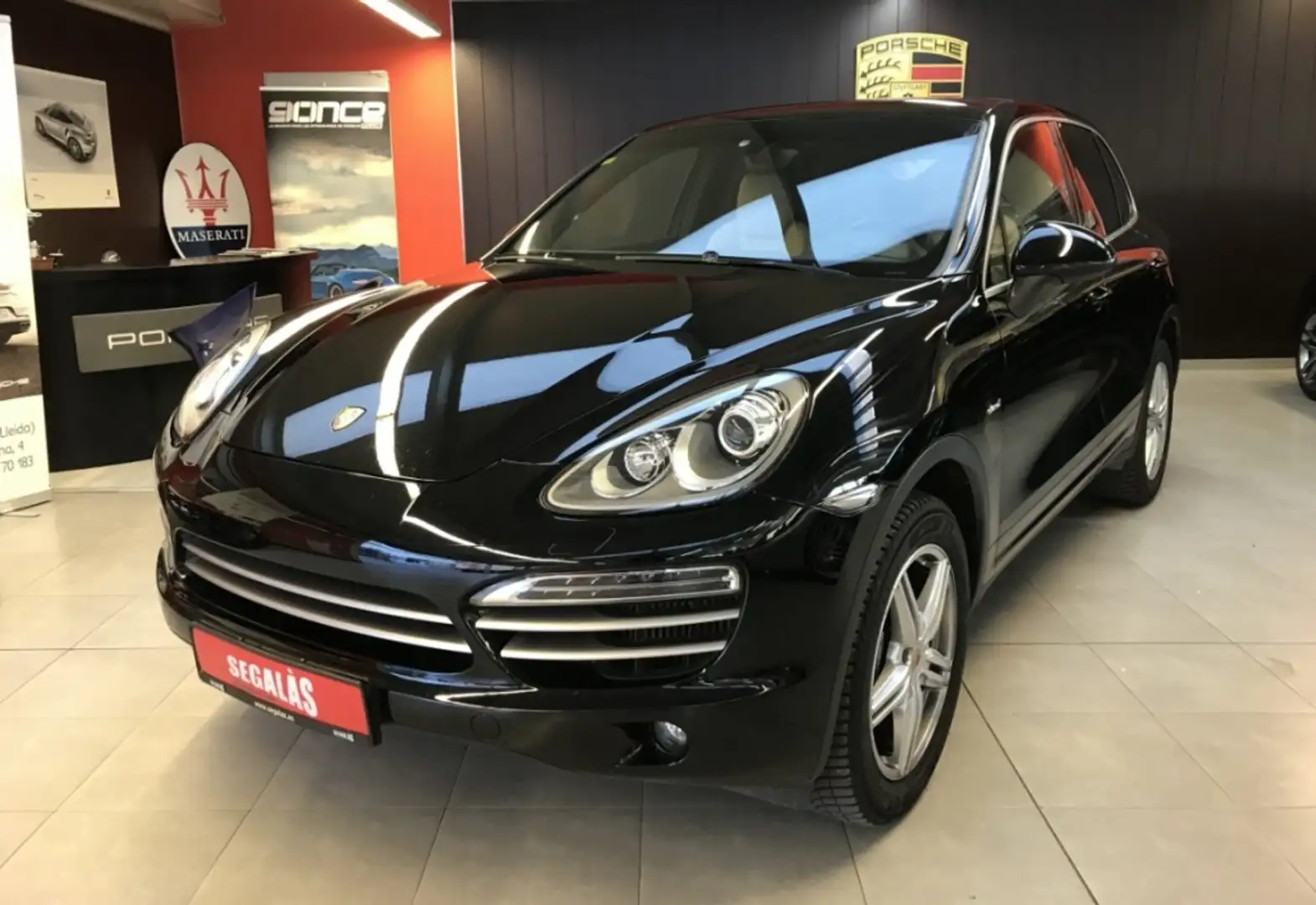 Porsche Cayenne Diesel Platinum Edition Aut. Negro - 2