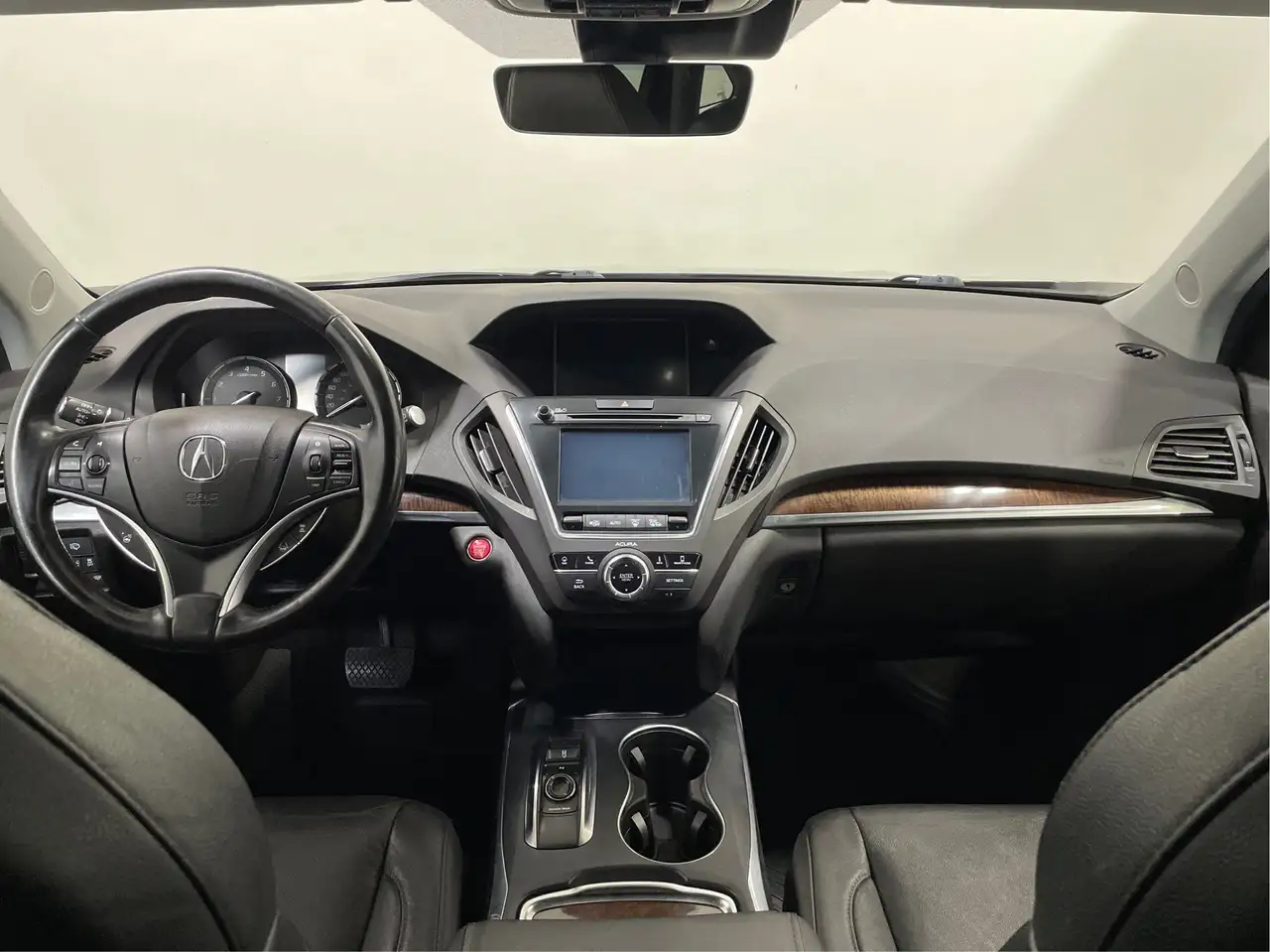 Acura MDX снимка Acura MDX