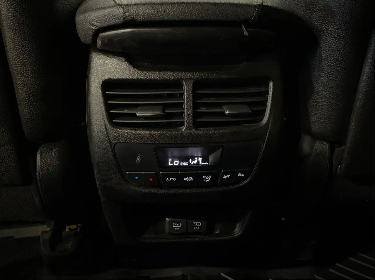 Acura MDX снимка Acura MDX