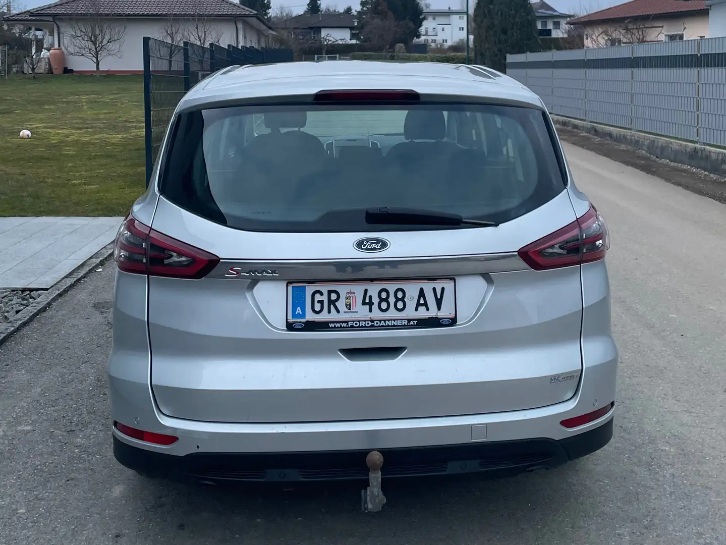 Ford S-Max Trend 2.0 TDCi Auto-Start/Stop Silber - 2
