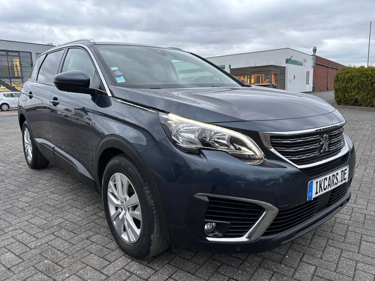 Peugeot 5008