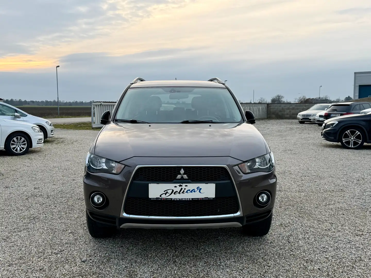 Mitsubishi Outlander 2.2 DI-D Instyle 4WD ARBÖ Pickerl 08.2026 Braun - 2