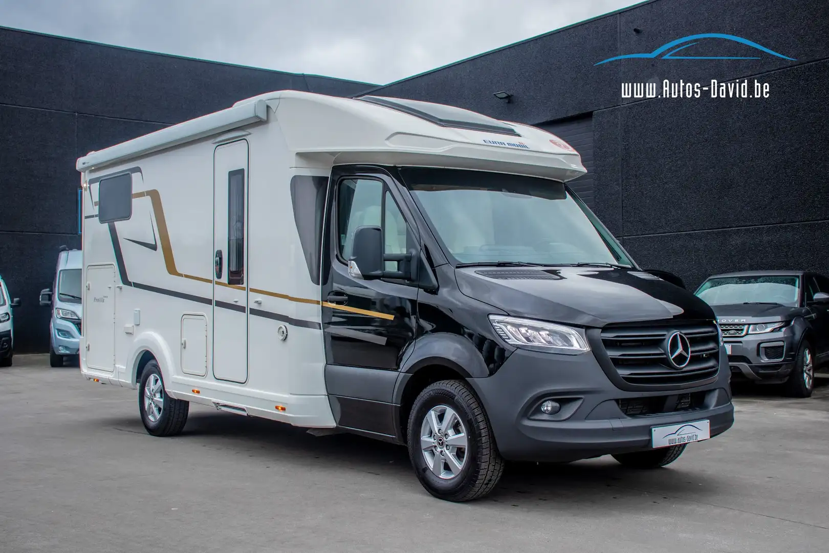 Euramobil Profila T 696 EB 170PK 4 Slaappl. / 1 EIGENAAR Noir - 1