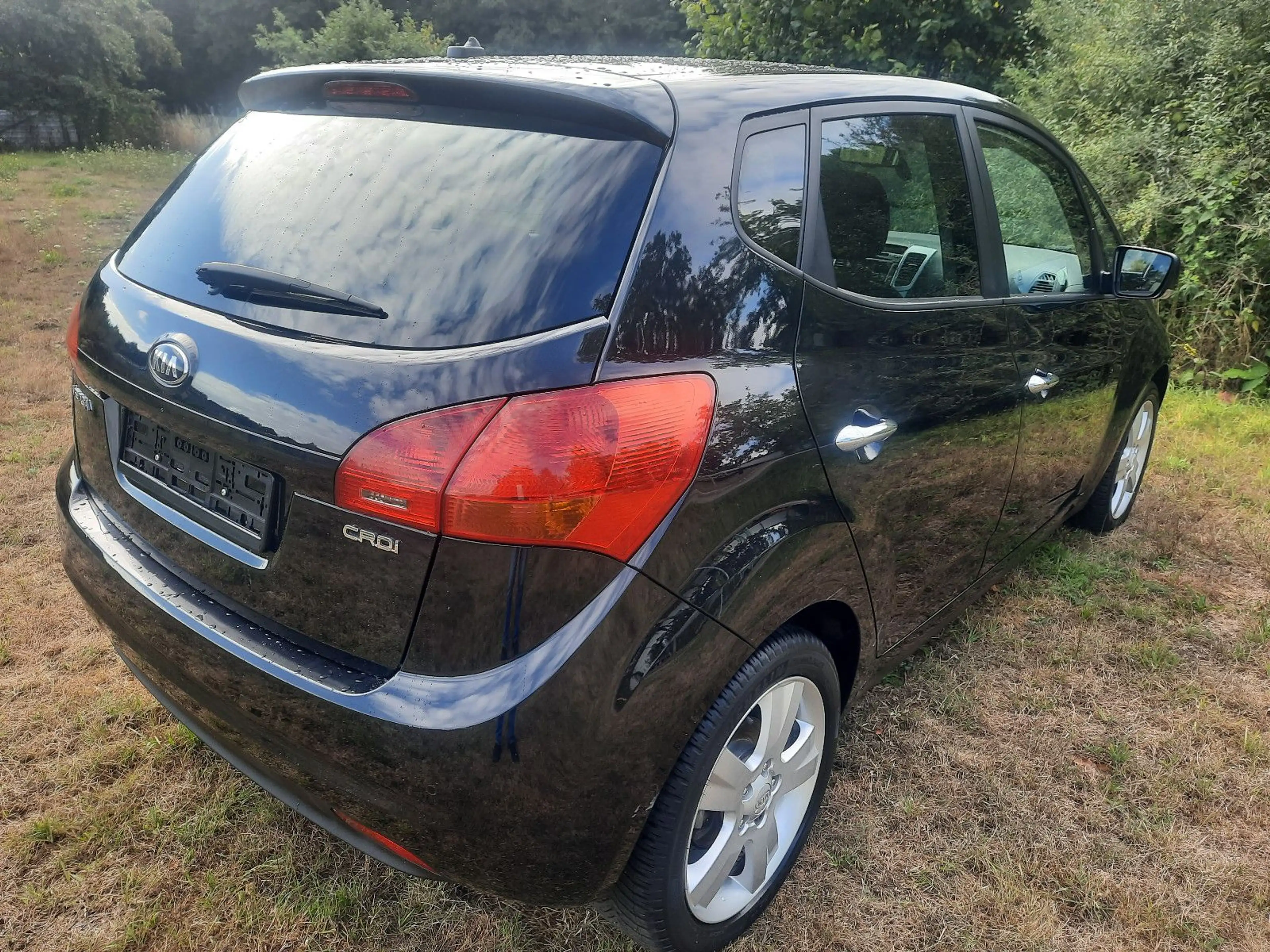 Kia Venga 1.6 CRDi Business Line — photo 6