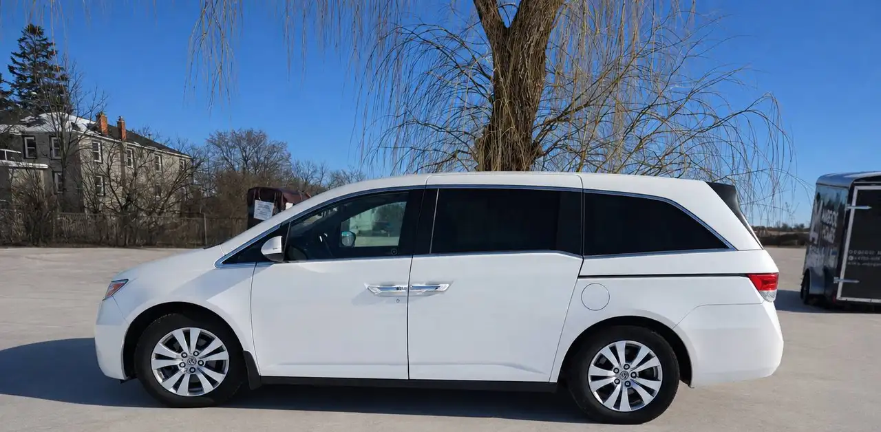 Honda Odyssey photo Honda Odyssey