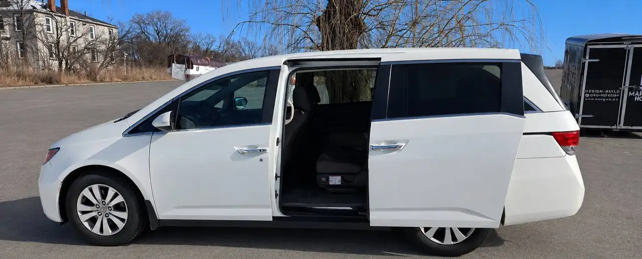 Honda Odyssey photo Honda Odyssey