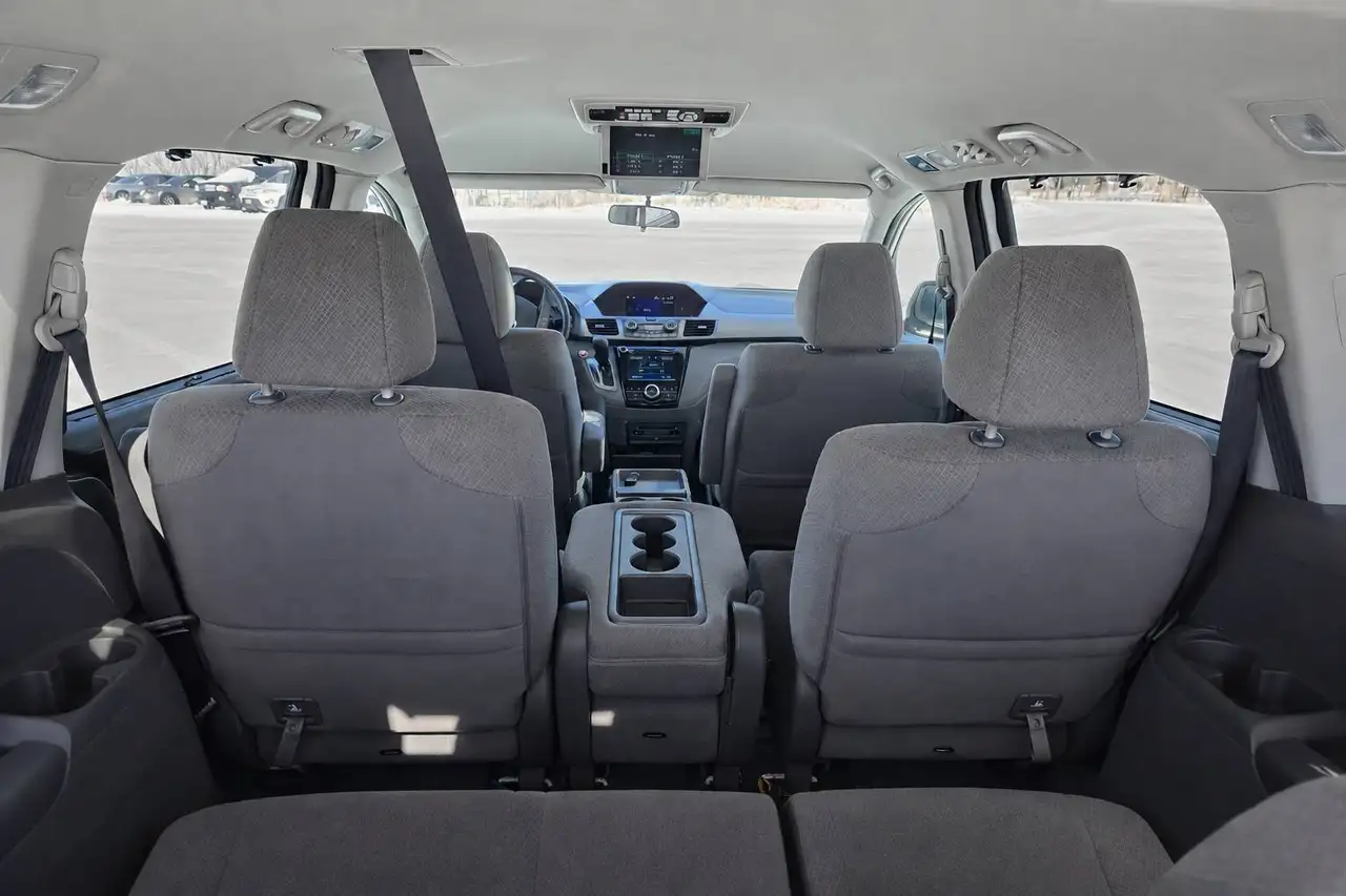 Honda Odyssey photo Honda Odyssey