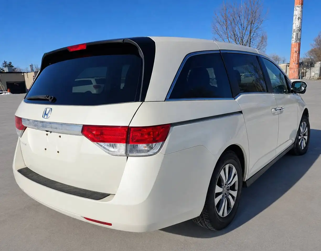 Honda Odyssey photo Honda Odyssey