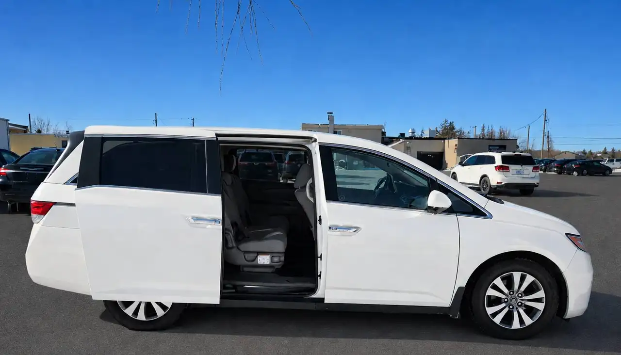 Honda Odyssey photo Honda Odyssey