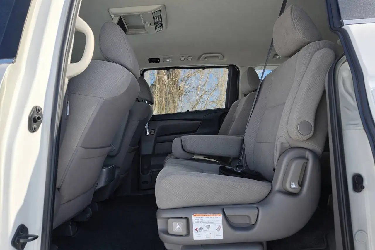 Honda Odyssey photo Honda Odyssey