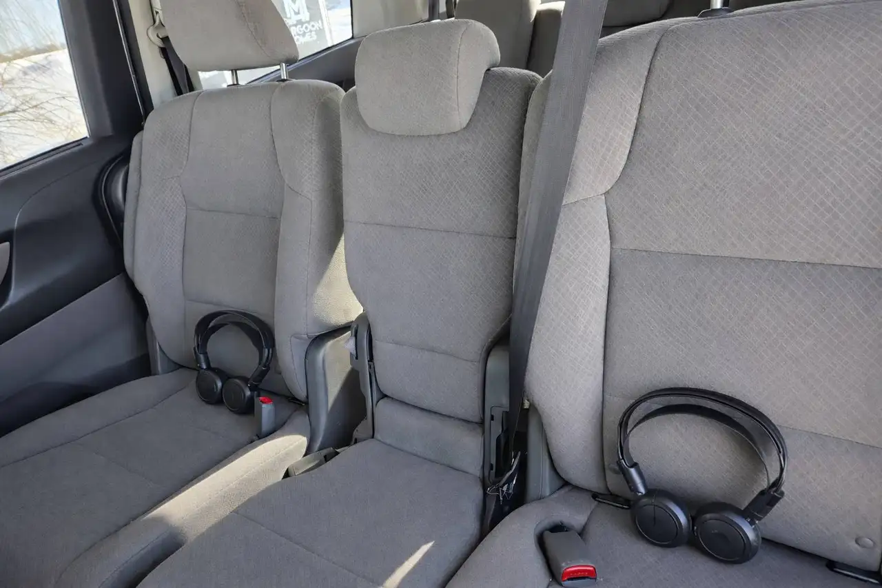 Honda Odyssey photo Honda Odyssey