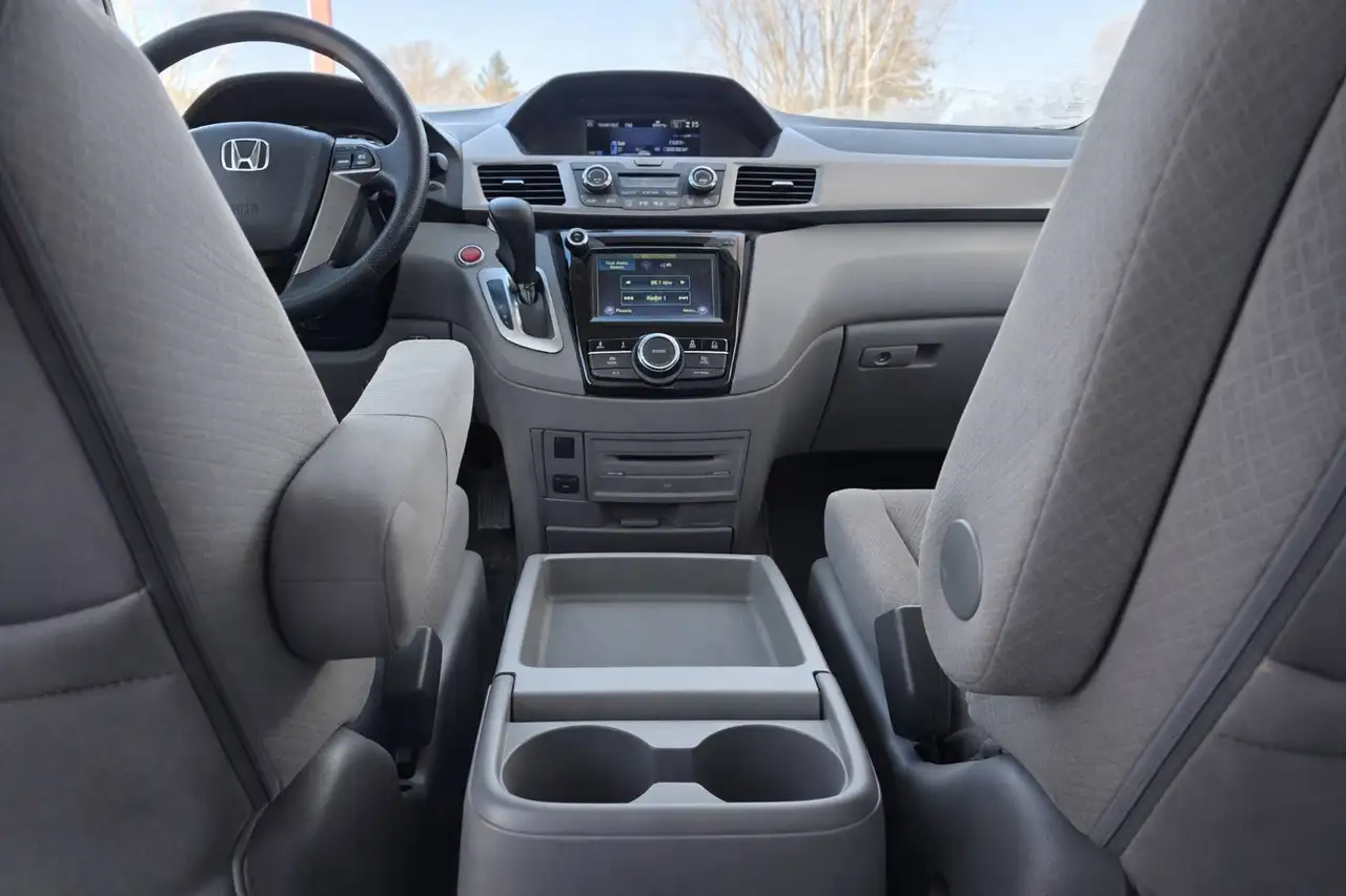 Honda Odyssey photo Honda Odyssey