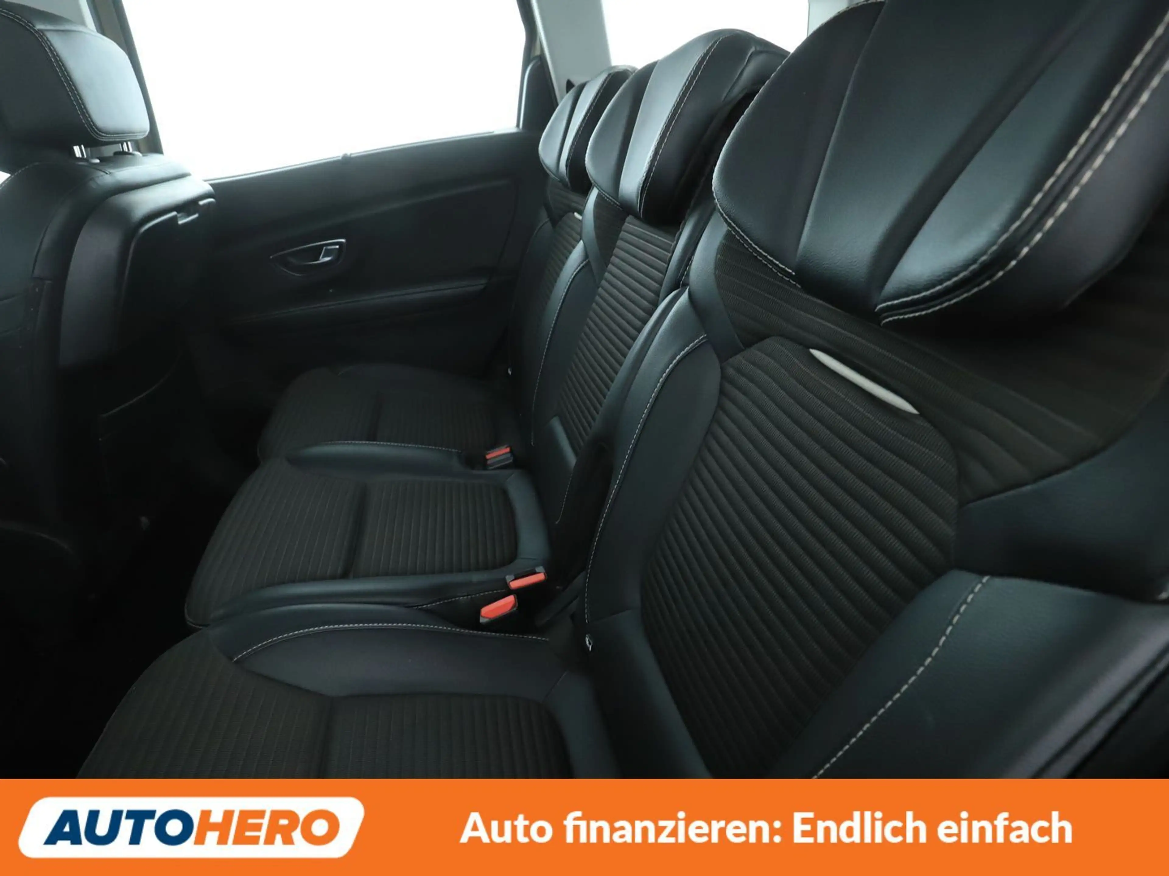 Renault Grand Scenic 1.2 TCe Energy Intens *NAVI*TEMPO*PDC*SHZ* — photo 14