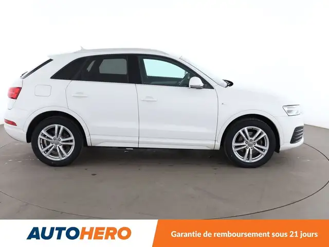 Audi Q3 view 7