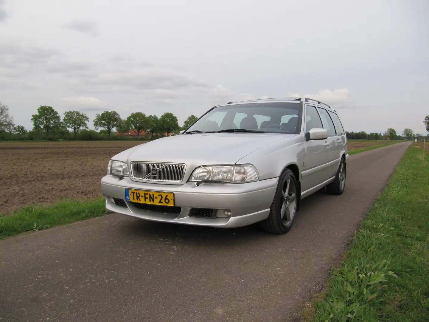 Volvo V70 V70 2.3 R AWD Automaat T5R Argent - 1