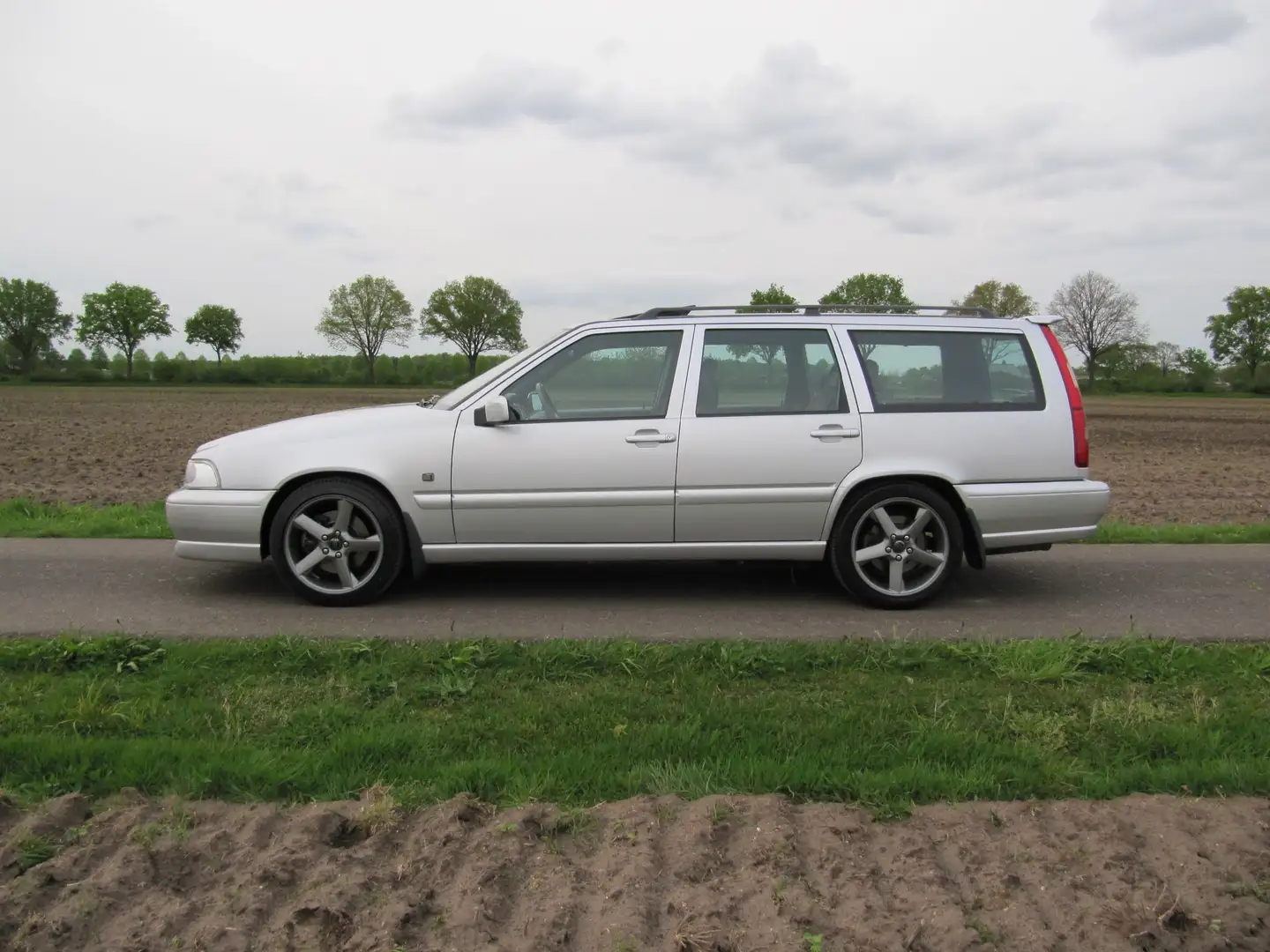 Volvo V70 V70 2.3 R AWD Automaat T5R Argent - 2