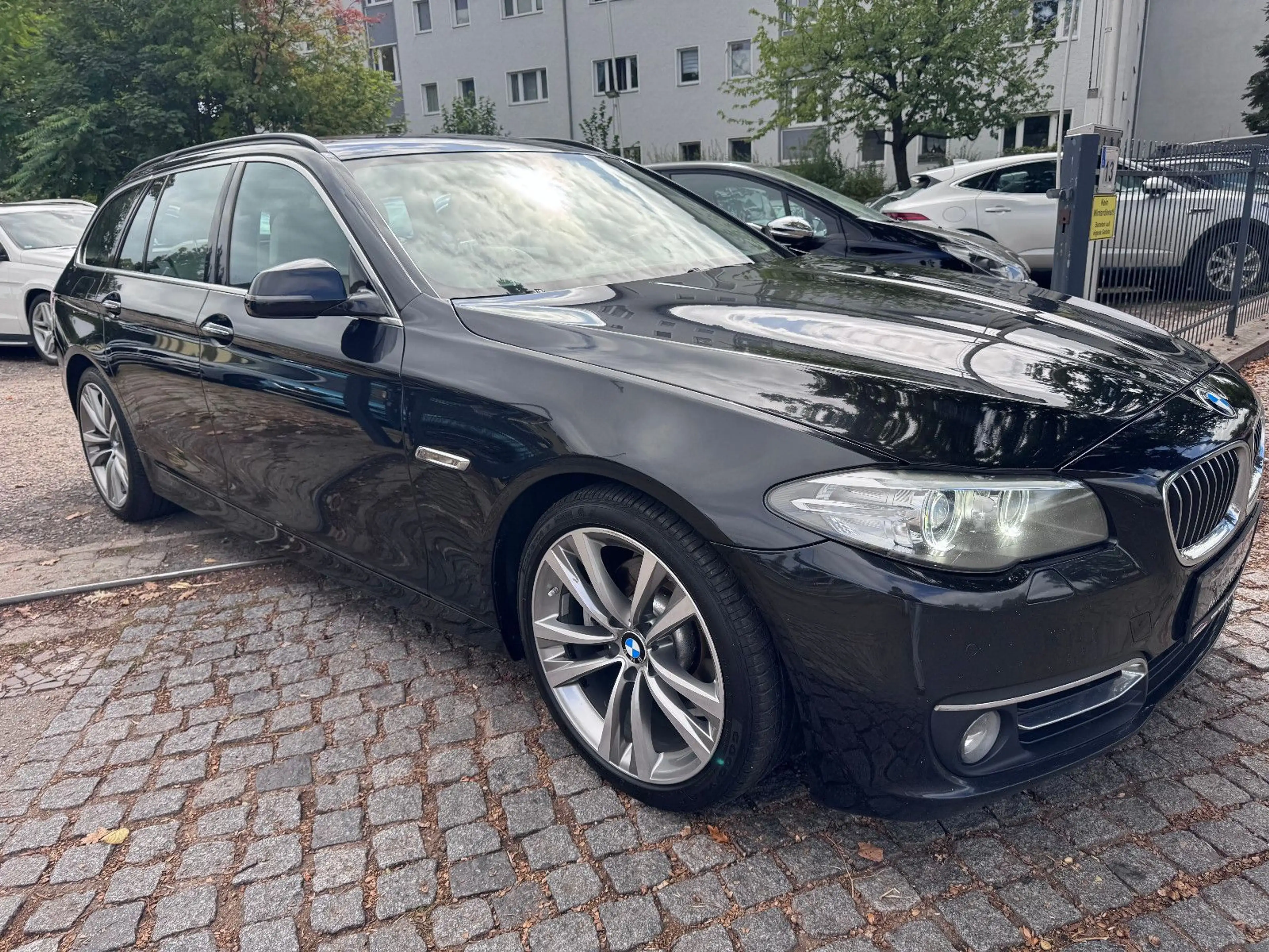 BMW 520 Touring*LUXURY*LOGIC 7*LEDER*PDC*HEAD UP* — photo 5