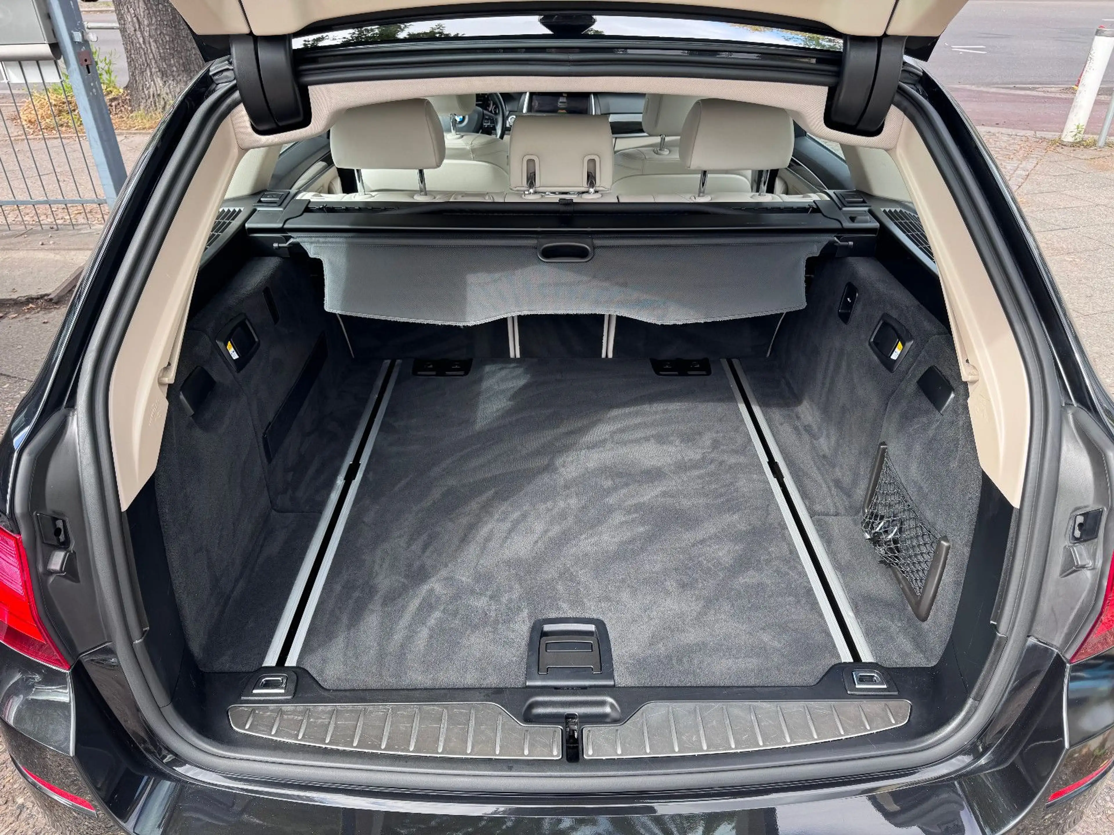 BMW 520 Touring*LUXURY*LOGIC 7*LEDER*PDC*HEAD UP* — photo 7