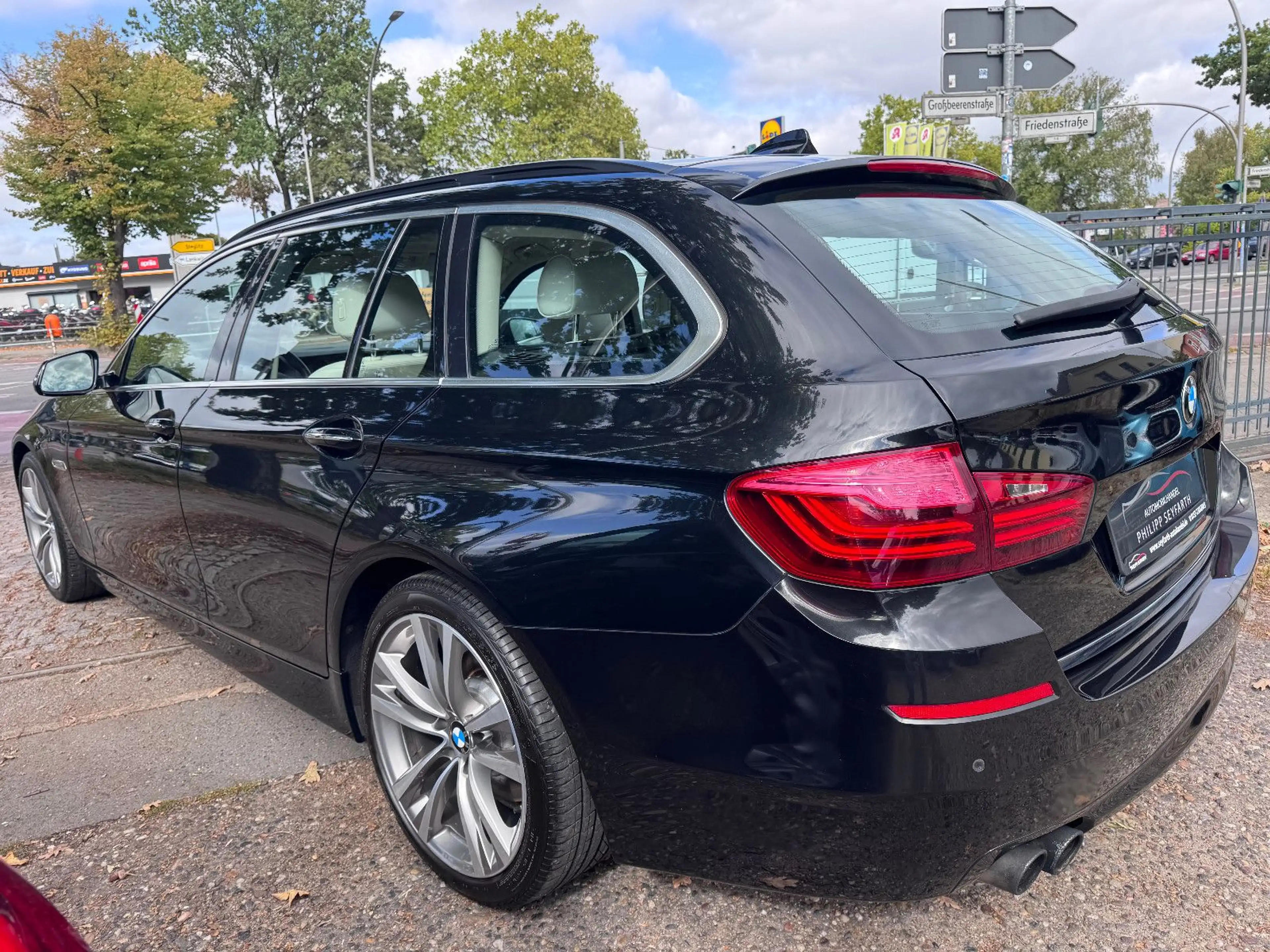 BMW 520 Touring*LUXURY*LOGIC 7*LEDER*PDC*HEAD UP* — photo 8