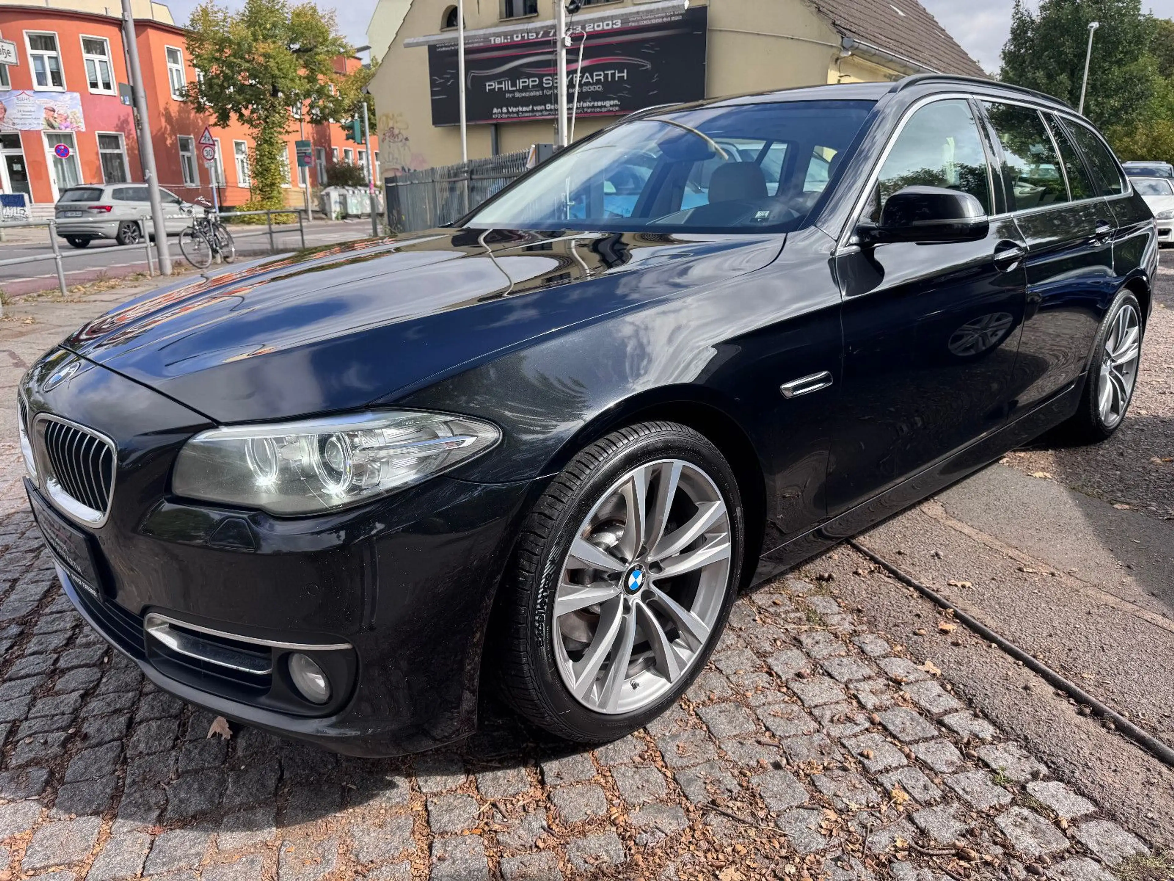 BMW 520 Touring*LUXURY*LOGIC 7*LEDER*PDC*HEAD UP*