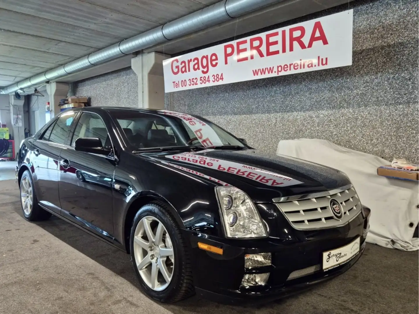 Cadillac STS 4.6 V8 HEAD UP BOSE CUIR NAVI EUROPA COC Schwarz - 1