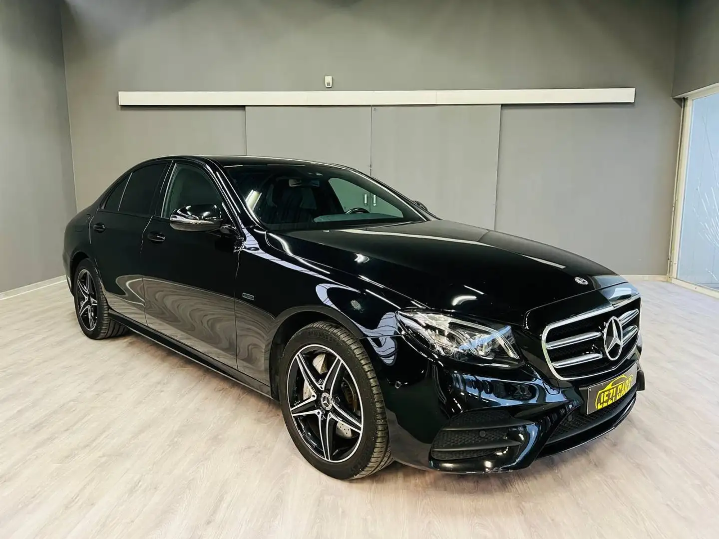 Mercedes-Benz E 350 1jr garantie | AMG| Auto| Navi | Cruise Ctr| Cam Zwart - 2