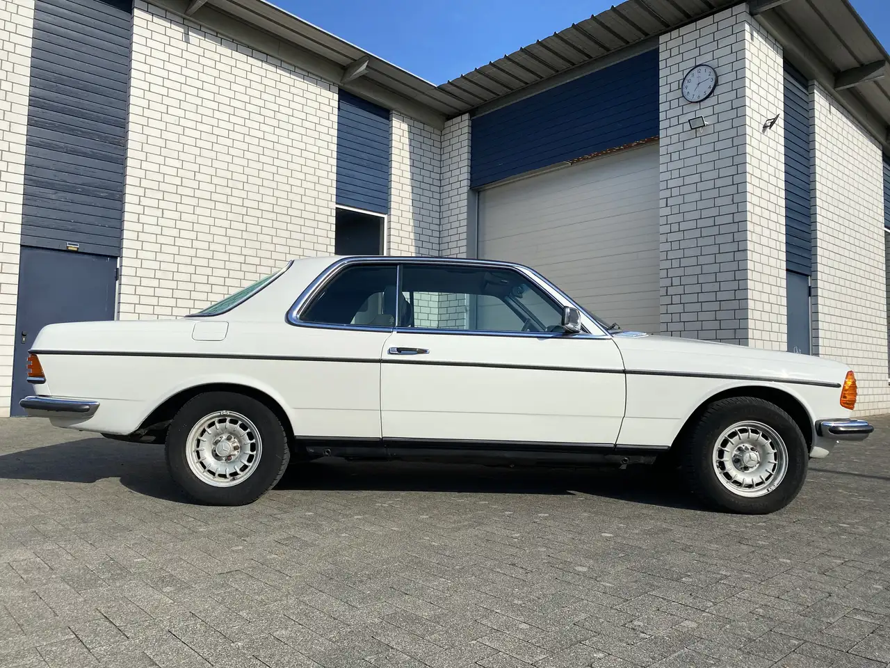 Mercedes-Benz CE 280, foto 4