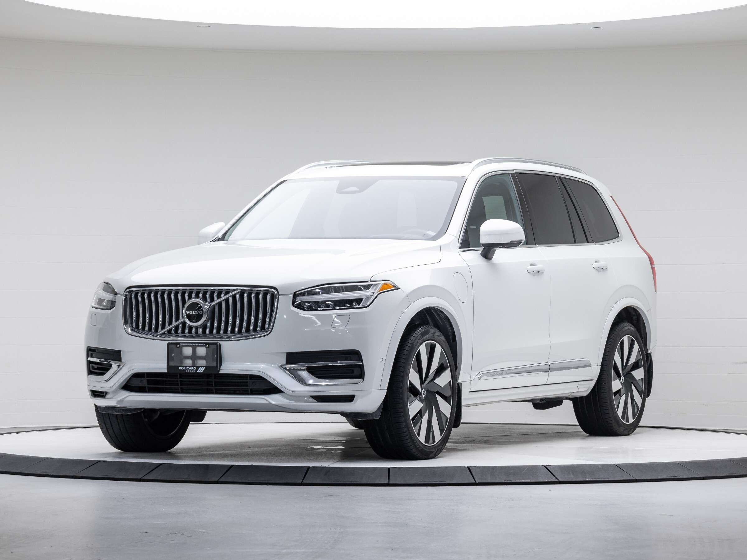 2024 Volvo XC90 T8 Ultimate Bright Theme | Nappa Leather Upholster