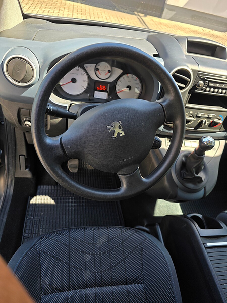 Peugeot Partner Tepee Comfort 1,6 HDi 75 — photo 8