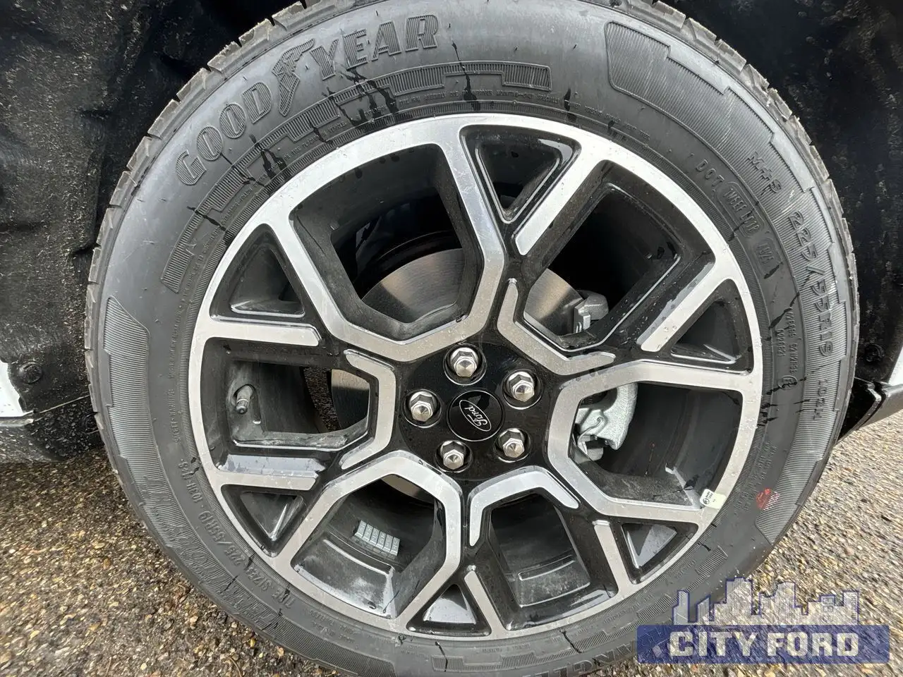 Ford Maverick photo Ford Maverick