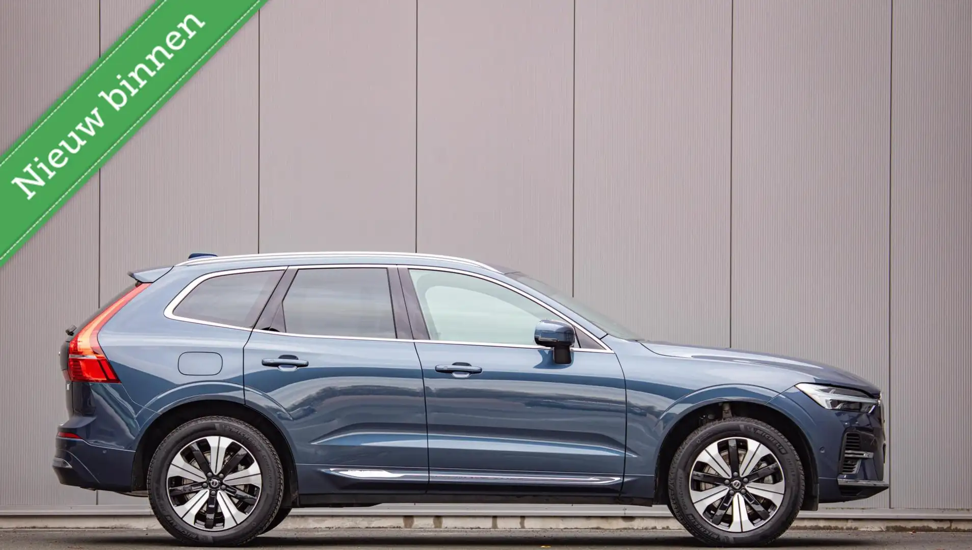 Volvo XC60 2.0 T6 Plug-in hybrid AWD Ultimate Bright | Head-U Bleu - 1