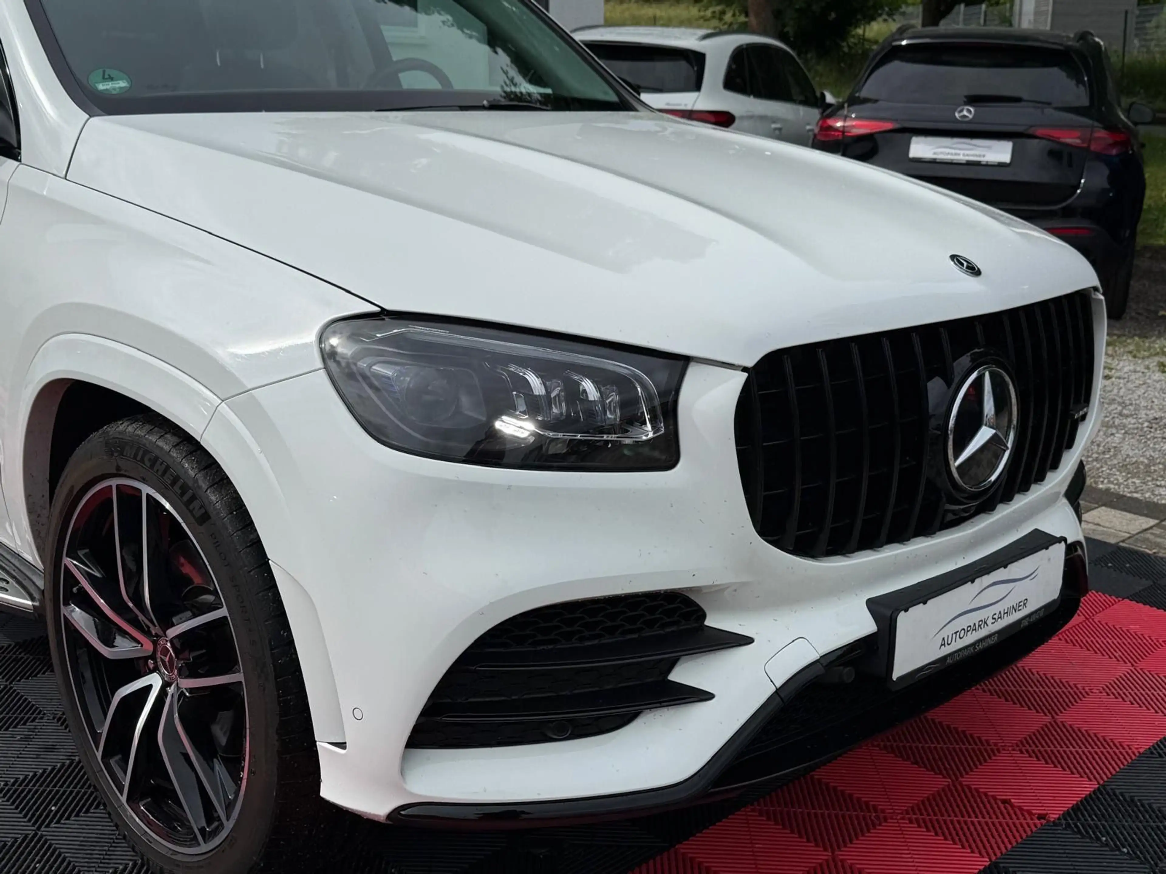 Mercedes-Benz GLS 580 AMG*4M*360°*PANO*LUFT* — photo 5