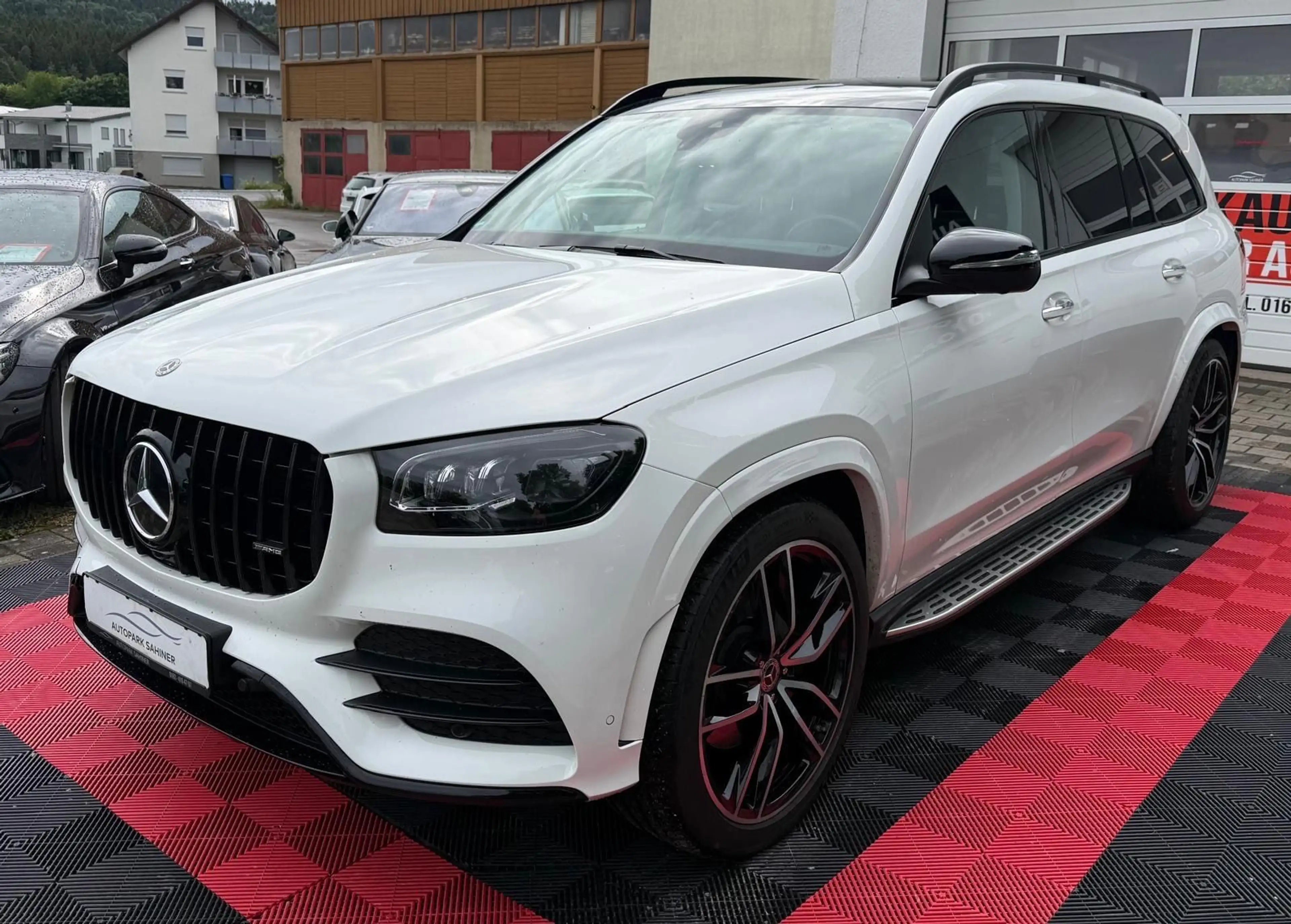 Mercedes-Benz GLS 580 AMG*4M*360°*PANO*LUFT* — photo 6