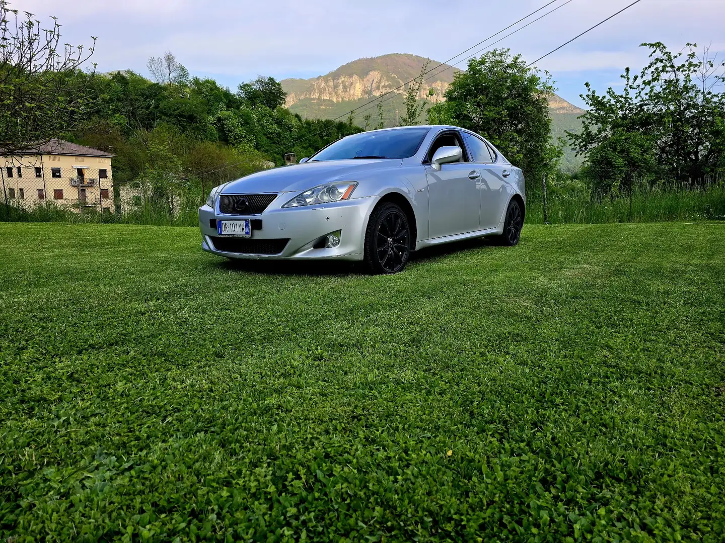 Lexus IS 220d 2.2 Luxury - 1