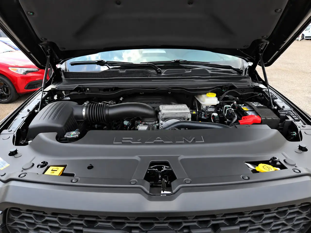 RAM 1500 снимка RAM 1500