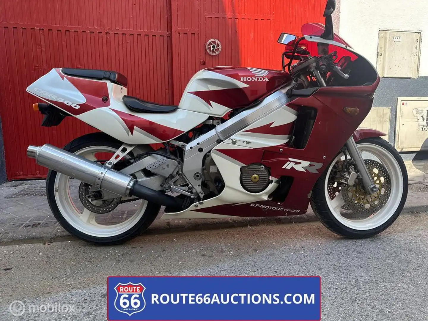 Honda Sonstige CBR 400 | 1988 | Route 66 Auctions Schwarz - 1