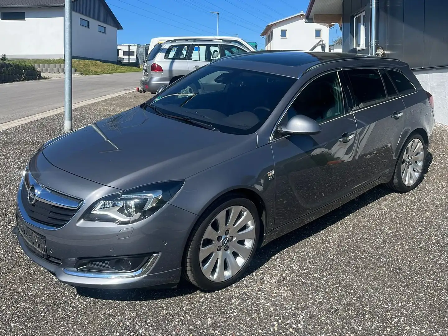 Opel Insignia Business Innovation Grau - 1