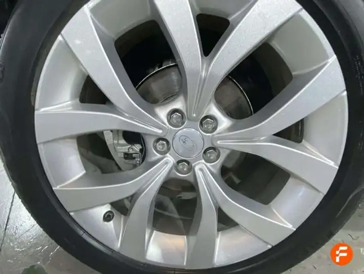 Land Rover Discovery Sport 2.0 Si4 AWD MHEV AT R-Dynamic HSE 2021, foto 24
