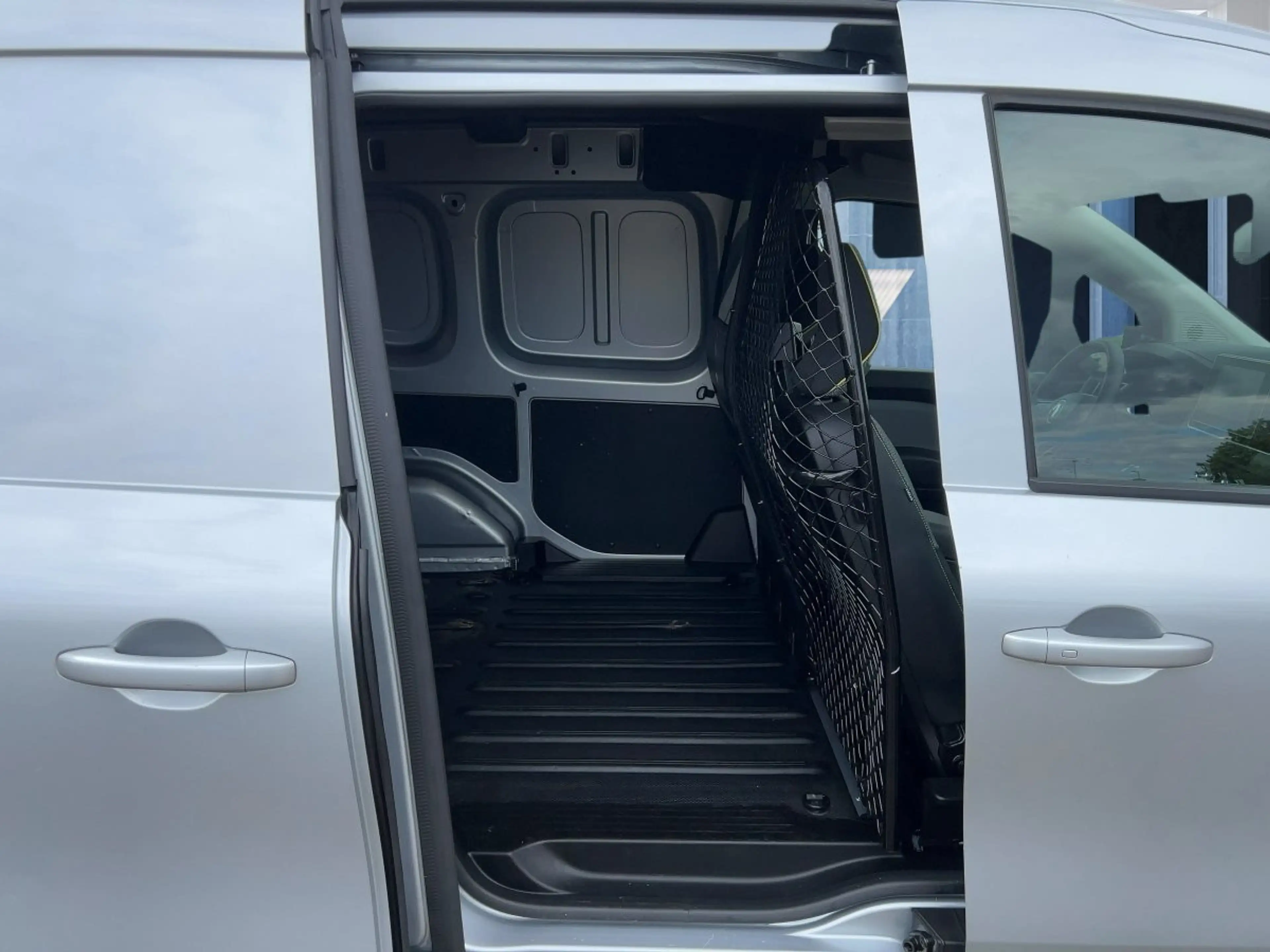 Renault Kangoo RAPID EXTRA TCe 100 RÜCKFAHRKAMERA — photo 9