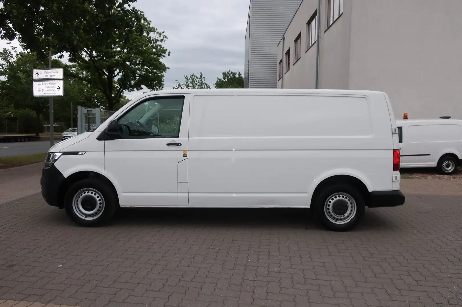 Volkswagen T6 Transporter T6.1 Transporter Kasten lang FWD / Klima / PDC Білий - 2