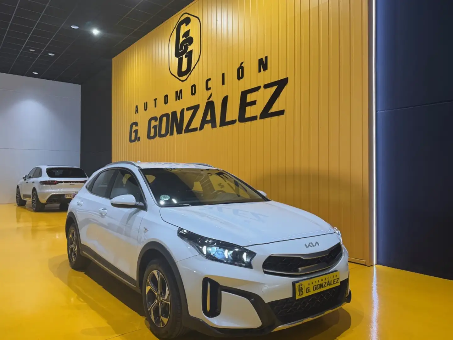 Kia XCeed 1.0 T-GDi Business Blanc - 1