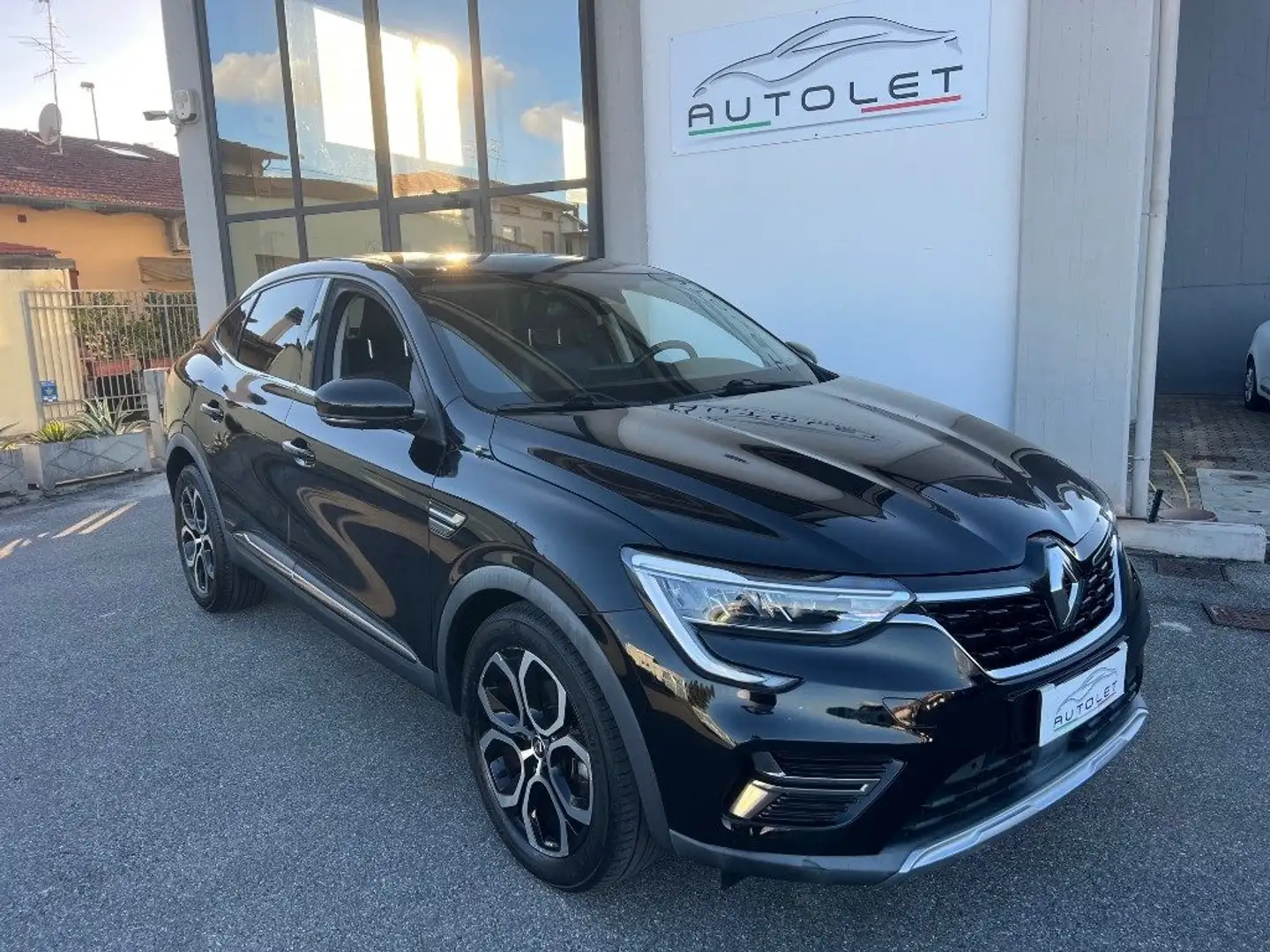Renault Arkana Arkana Hybrid E-Tech 145 CV Intens Nero - 1