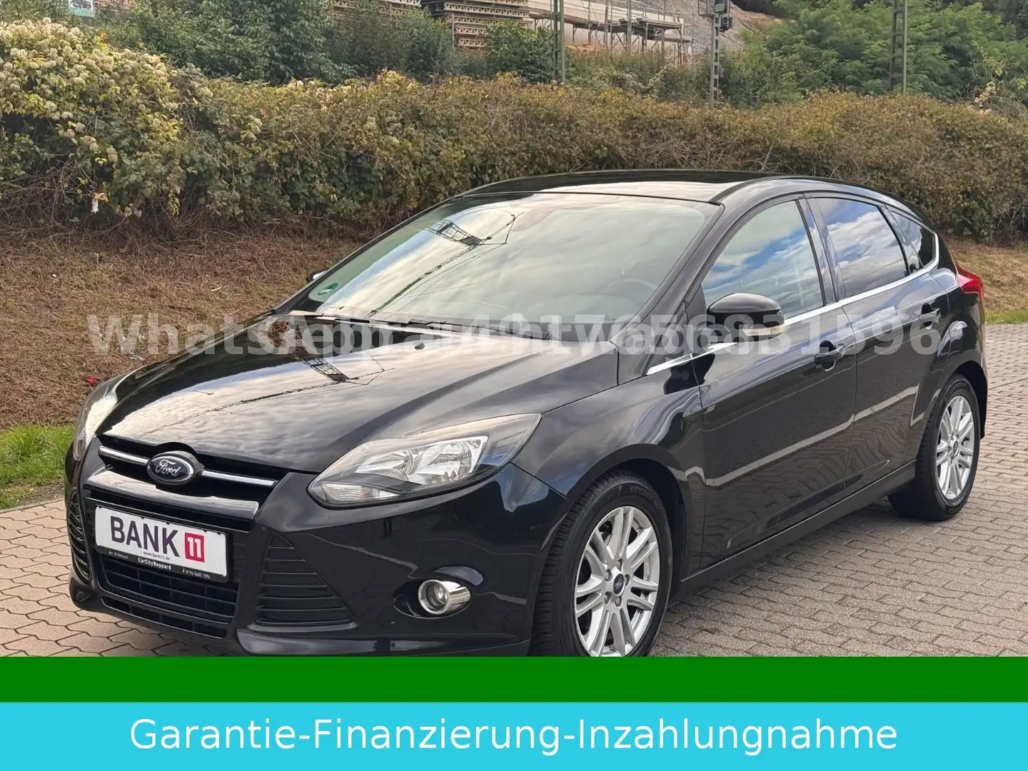 Ford Focus Lim. Titanium Garanntie / Finazierung Schwarz - 1