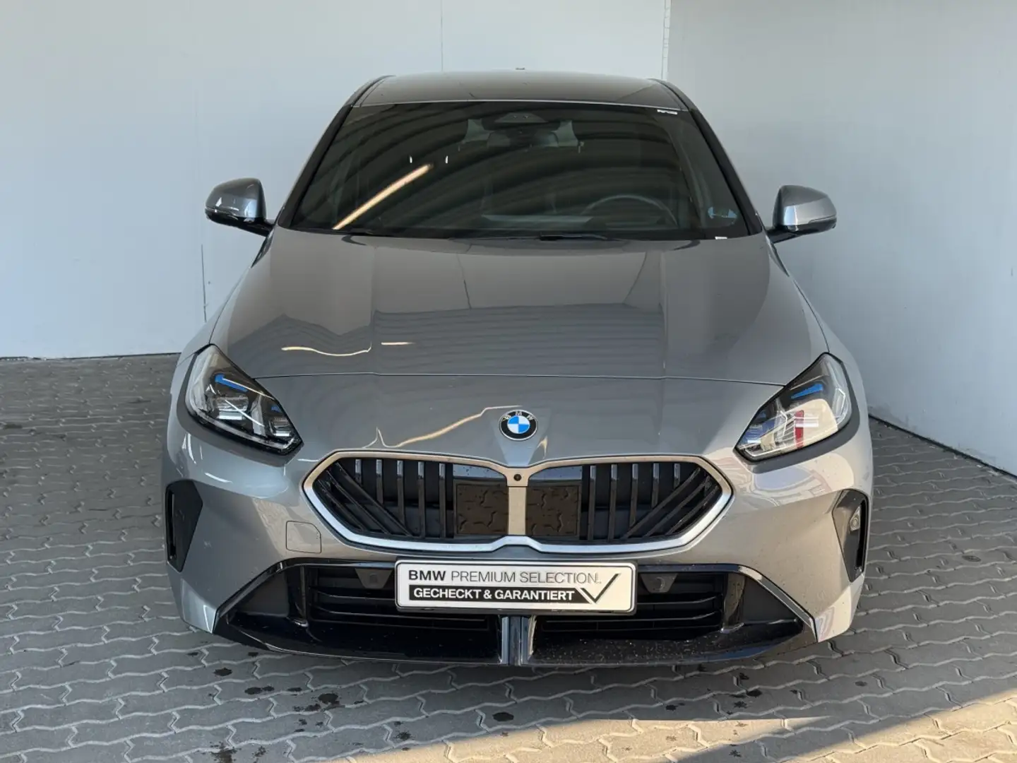 BMW 120 dA 5-trg.(F70) M Sport LiveCock.HUD.LED.Drive Grau - 1
