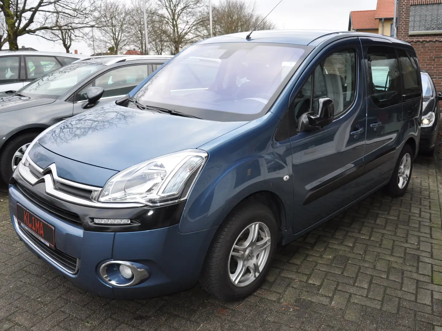 Citroen Berlingo Multispace VTi 120 Selec. ALU Gj Reifen Bleu - 2